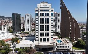 Titanic Business Kartal